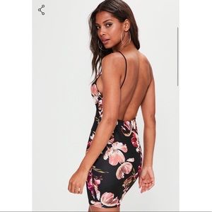 Black Floral Backless Mini 💕🌸